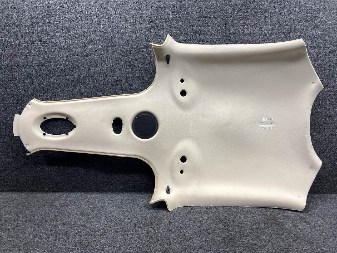 SR+ APT-016 ベジット 20345-002, 12463-001 Cirrus SR22 Overhead Cabin Trim Panel and Speaker
