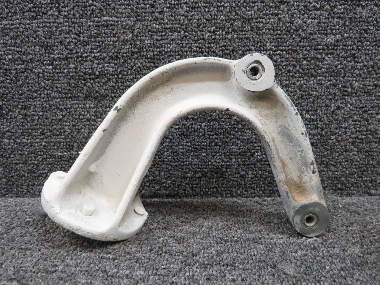 0843538-1 Cessna 302B Middle Nose Gear Door Hinge, Worn Paint and