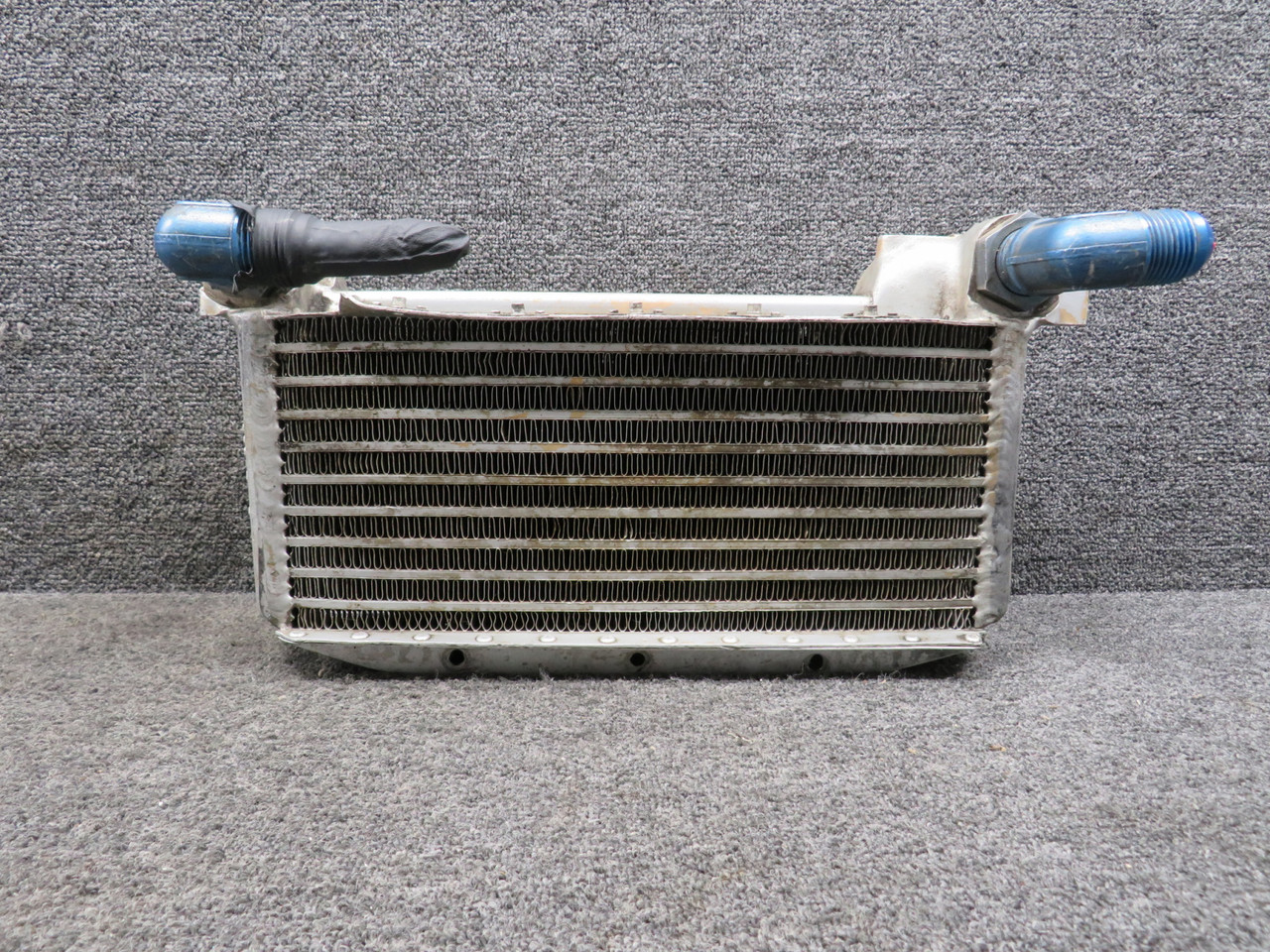 クリステル 8533850 Use Part Number 50-389145-3 Harrison Oil Cooler, Worn