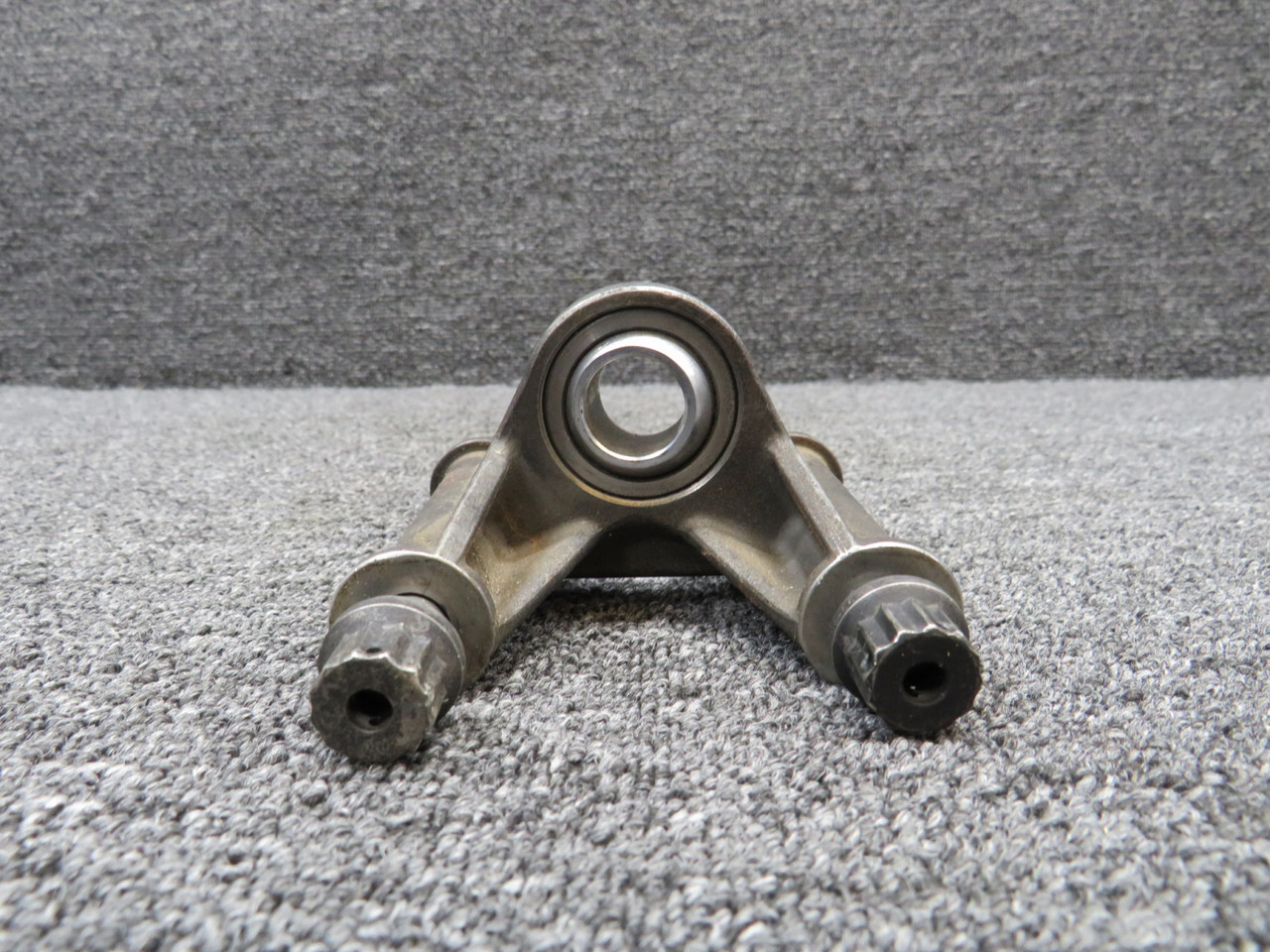 3071070-2 Honeywell Engine Mount (Minor Rust)