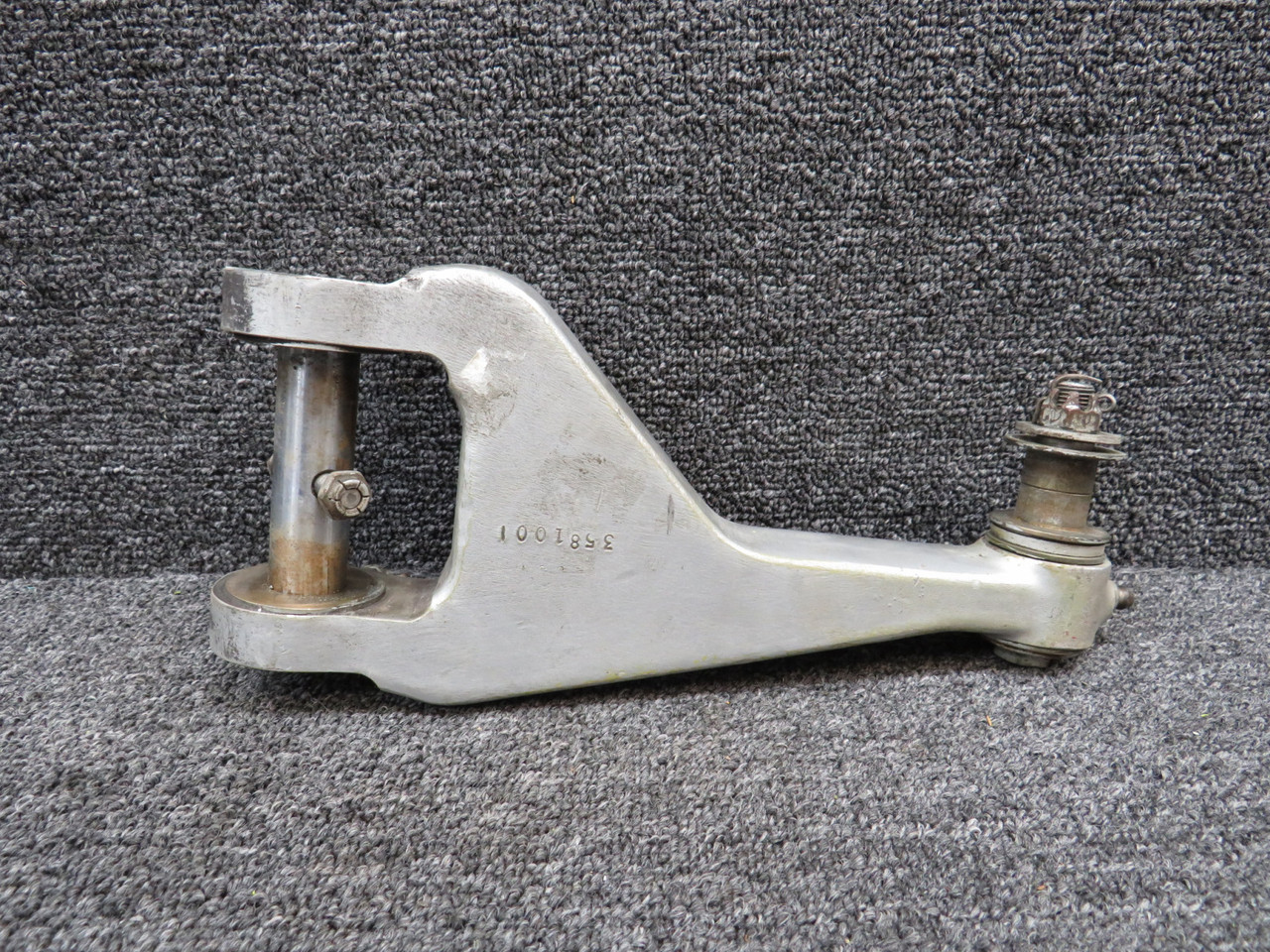 2341119-1-497 Alcoa Learjet L-24D Torque Link, Damaged 2341119-1-497 Alcoa Learjet L-24D Torque Link, Damaged