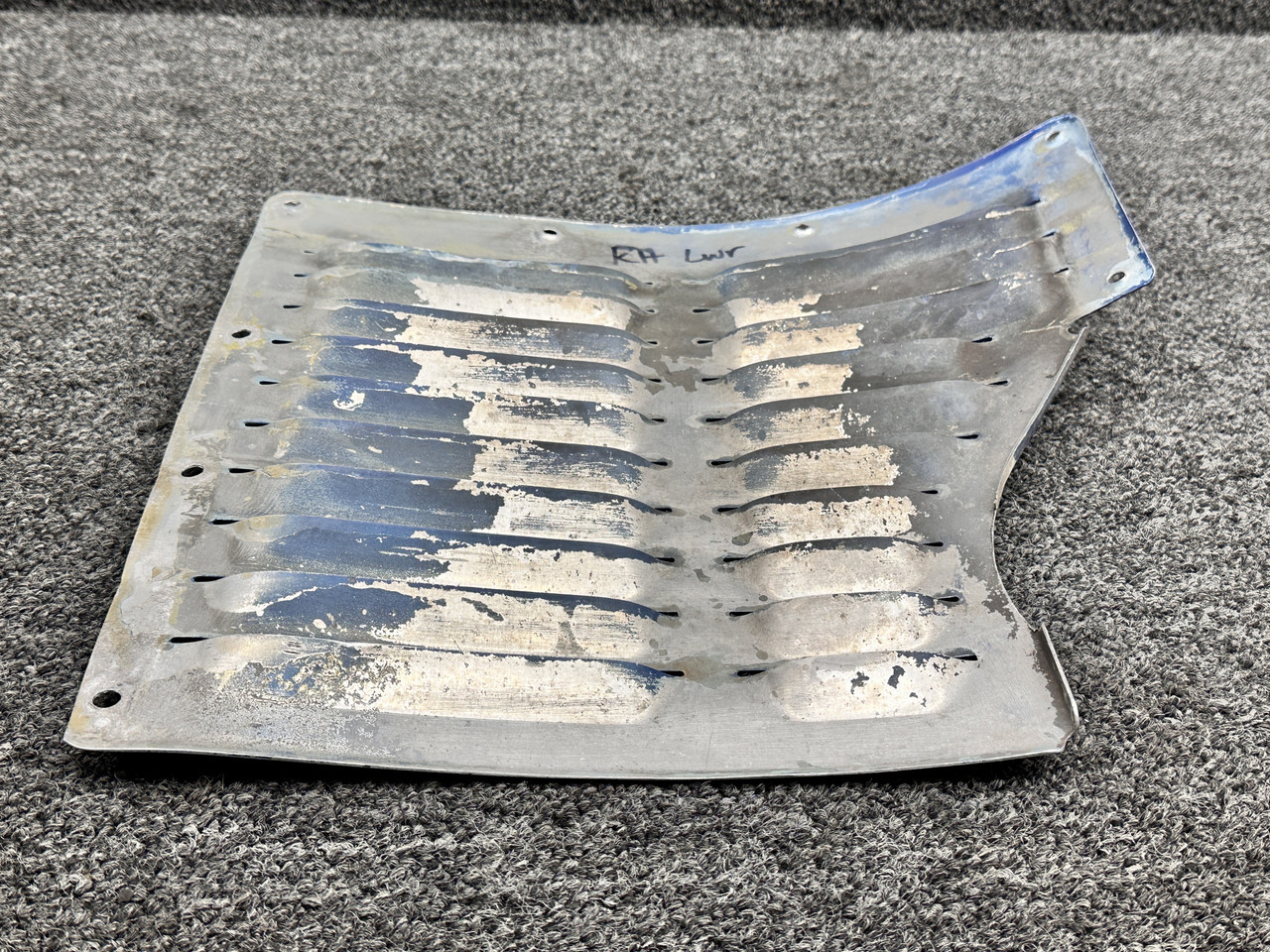 38629-002 Piper PA32R-301T Lower RH Cowling Louver