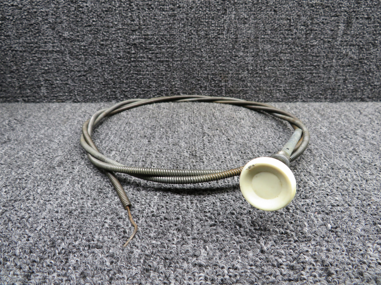 0713302-7 (Use: S1239-4) Cessna 210 Fuel Strainer Drain Control