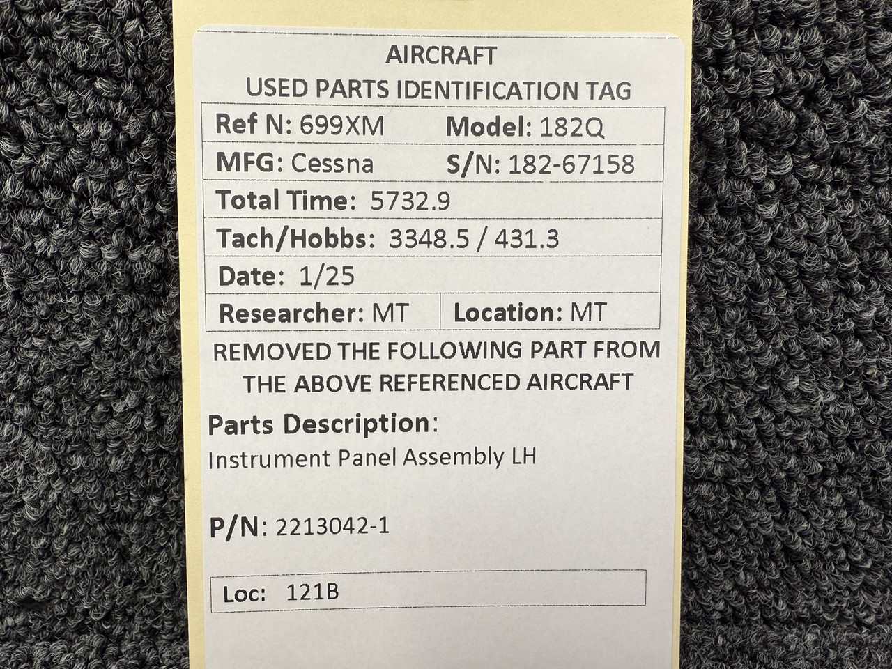 inqページ 2213042-1 Cessna 182Q LH Instrument Panel Assembly