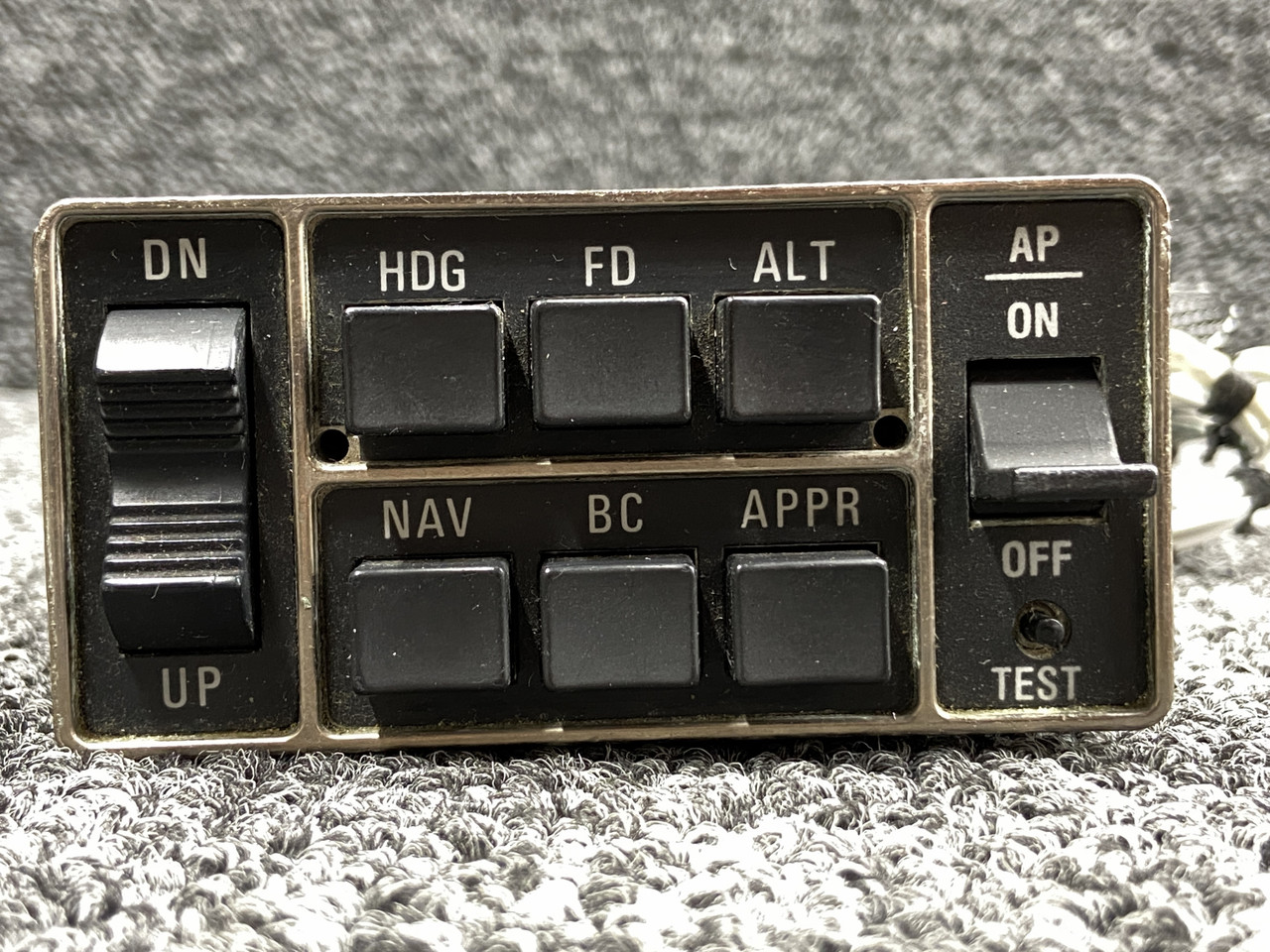 065-0033-01 King Radio KC-290 Mode Controller Unit (14-28 Volts)