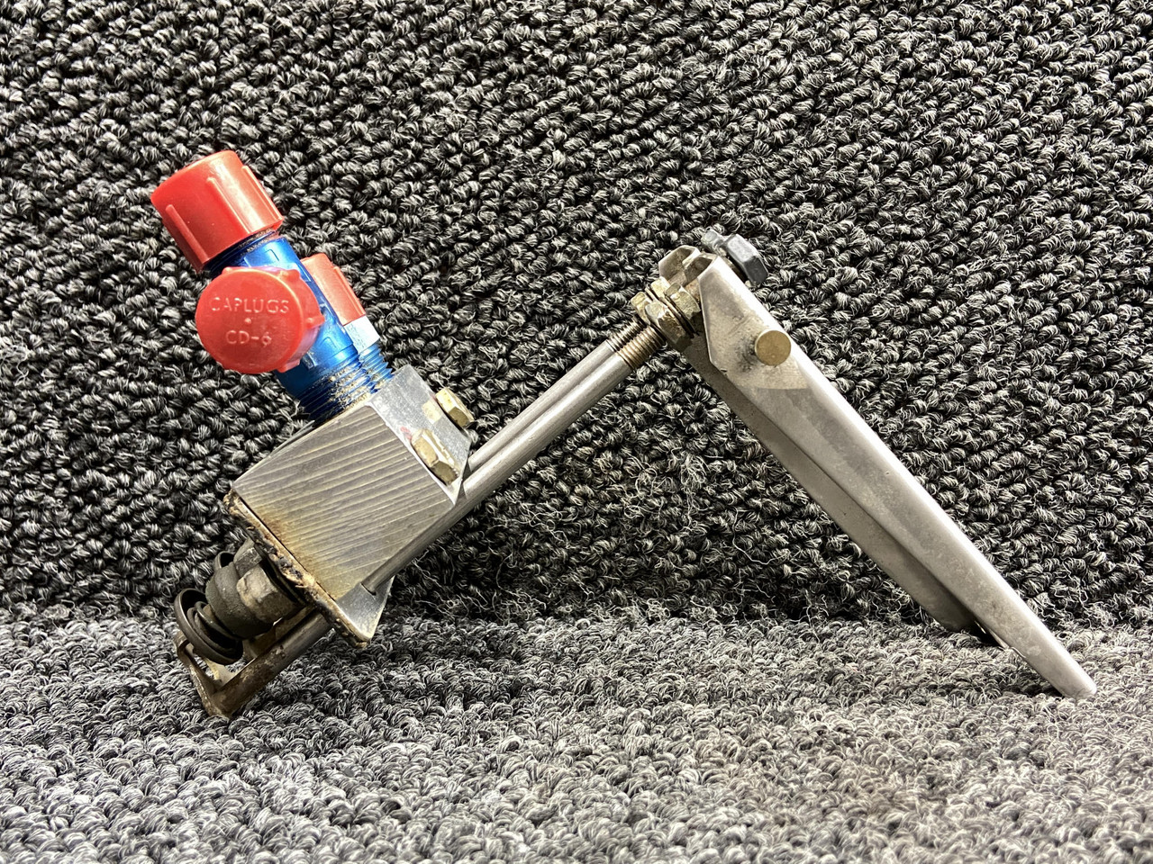 37187-000, 96970-000 Piper PA34-220T Fuel Drain Manifold w Handles (LH & RH)