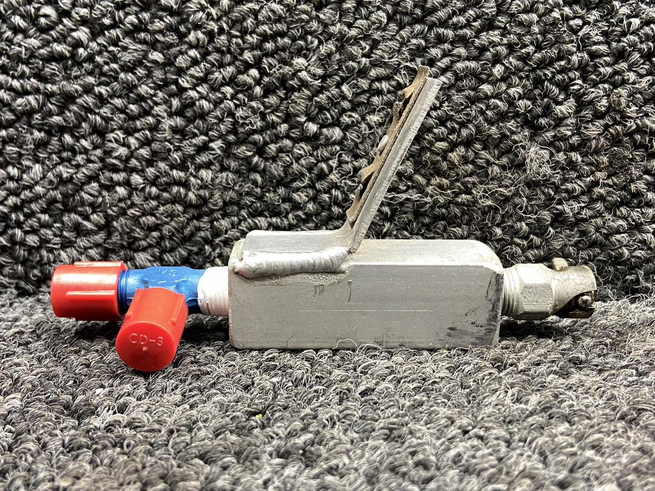 83368-002 (Use: 83368-802) Piper PA34-220T Static Air Drain Valve Manifold Assy