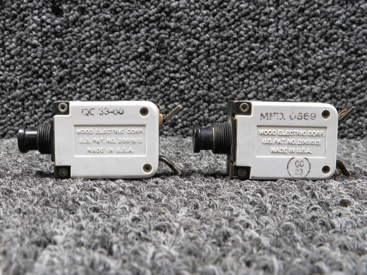 105-205-101, MS25244-5 Wood Electric Push Circuit Breaker Set of 2