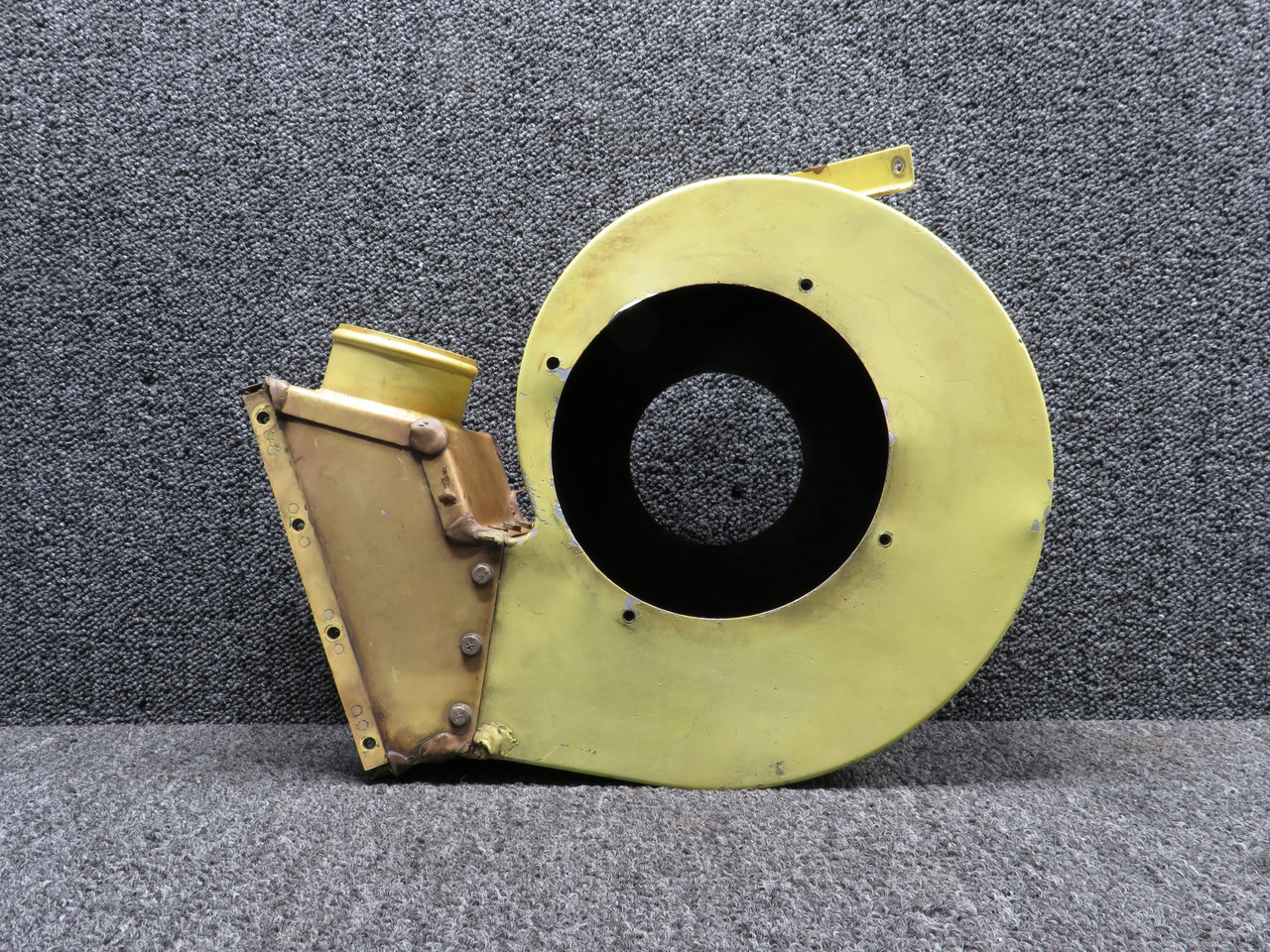 206-061-432-037 Bell 206BIII Oil Cooler Blower Shroud (Removal