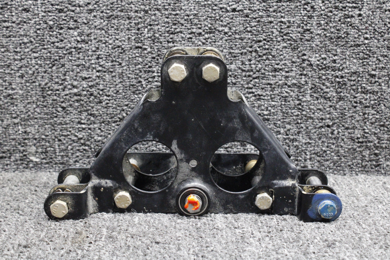 D60-2723-50-00-01 Diamond DA42-NG Rudder Cable and Pulley T-Yoke For Sale