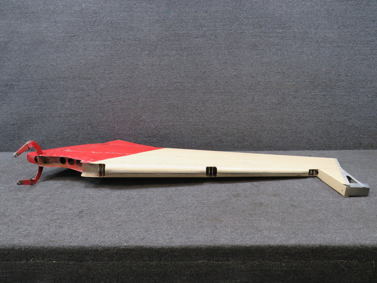 0431004-41 Cessna 150L Rudder Assembly (Minus Tip) (Damaged, Loose