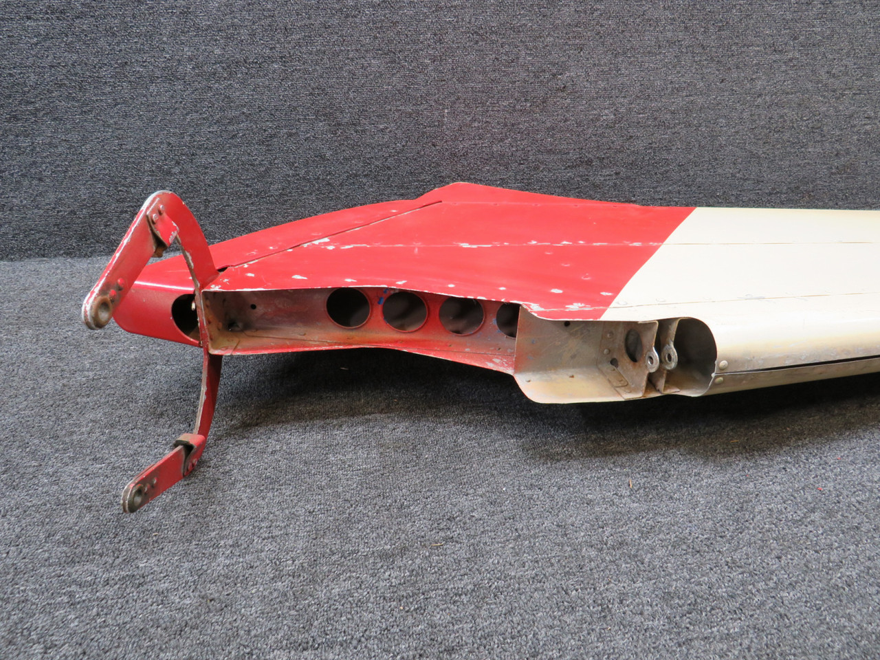 0431004-41 Cessna 150L Rudder Assembly (Minus Tip) (Damaged, Loose