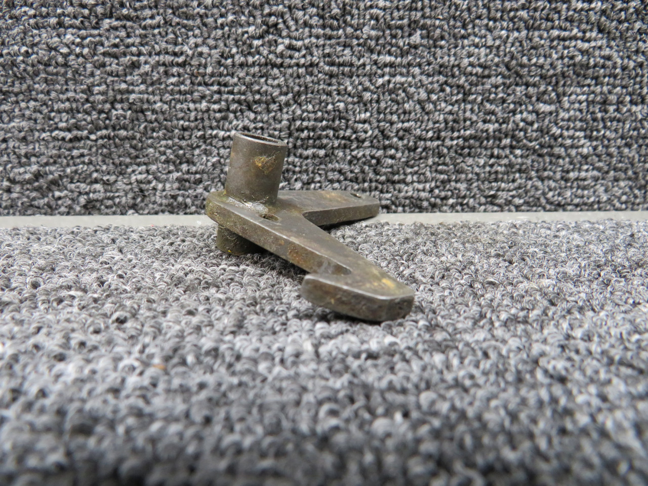 1241024-1 Cessna 210 Main Gear Door Latch Uplock LH For Sale