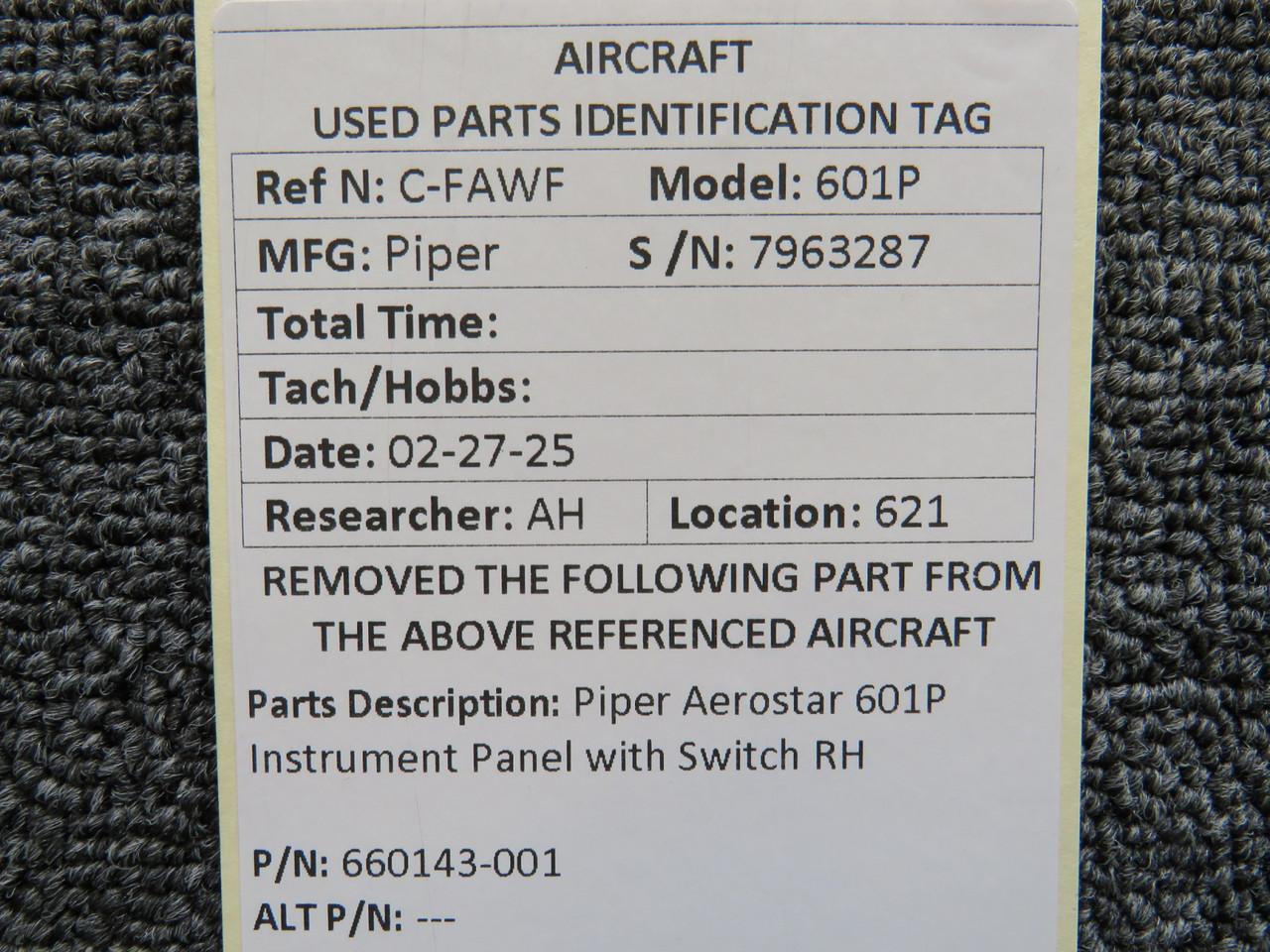 Piperpepper3.14様専門ページ 660143-001 Piper Aerostar 601P Instrument Panel with Switch Right Hand