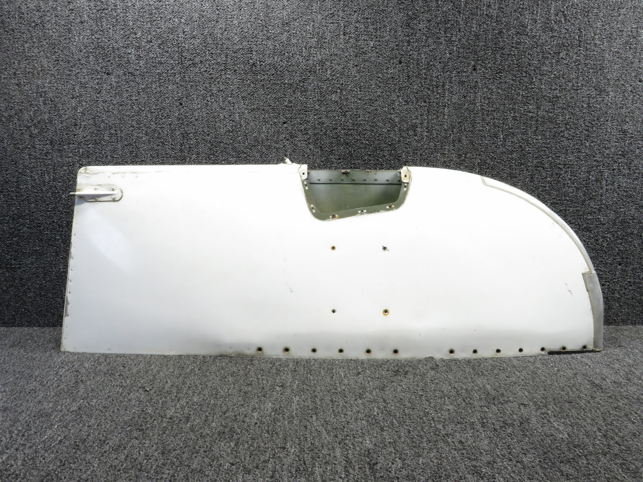 5523000-4 Cessna C500 Wing Tip Fairing Assembly RH (Minor Dents