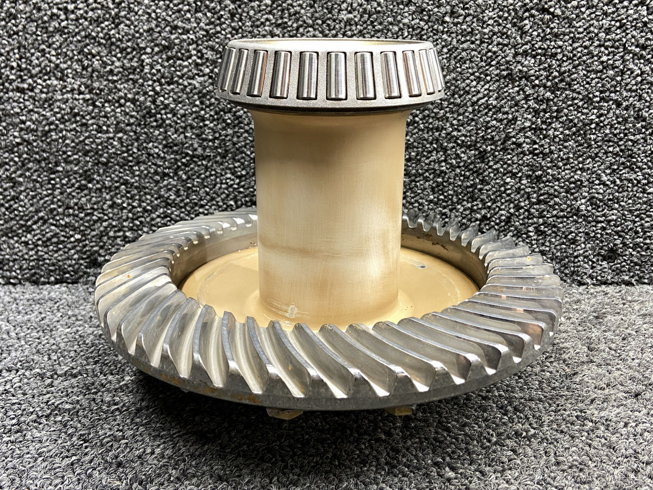 A268-1 Robinson R22 Main Rotor Lower Gear Set (Damaged, Corrosion