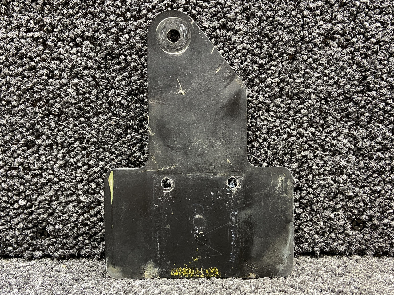 B127-3 Robinson R22 Seat Belt Guard Plate RH