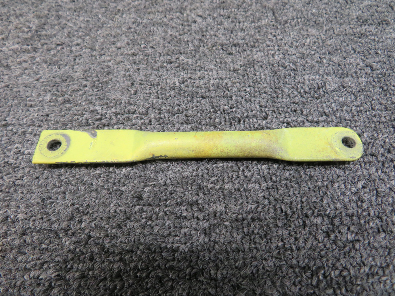 36-430012-119 Beech A36 Utility Door Latch Center Tube