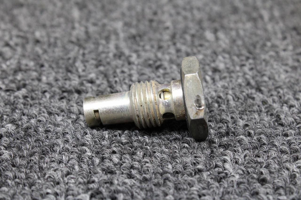 f'4910です。 F391-82 (Use: S2020-2) Cessna 177B Fuel Drain Valve Unit