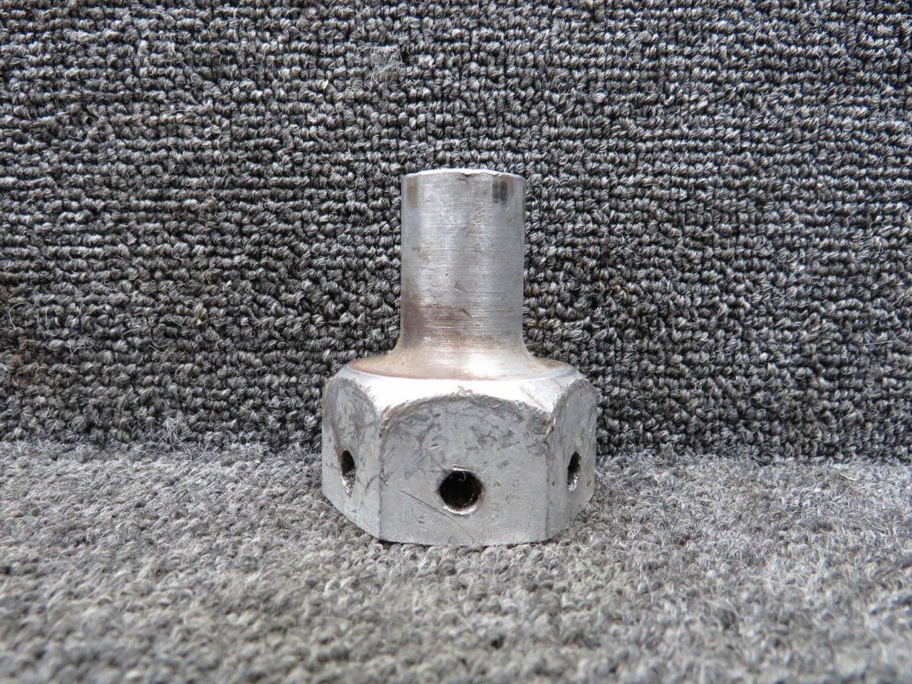 0441130-2 Cessna 182M Main Landing Gear Axle Nut (Length: 2.285