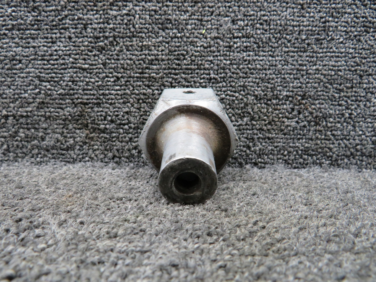 0441130-2 Cessna 182M Main Landing Gear Axle Nut (Length: 2.285