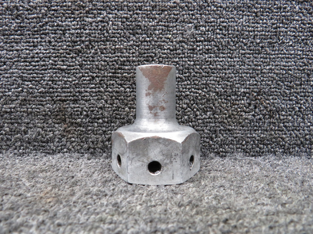 0541124-1 Cessna 182P Main Landing Gear Axle (Aluminum) (Chipped