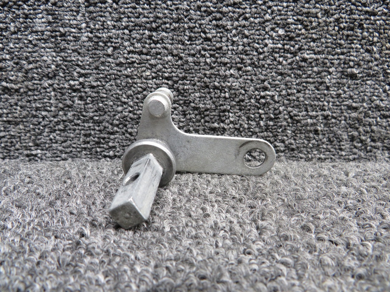 maicaページ 35-400464-6 Beechcraft B95A Cabin Door Inside Handle Shaft Assembly