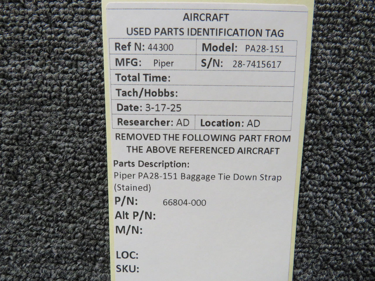 66804-000 Piper PA28-151 Baggage Tie Down Strap (Stained) For Sale