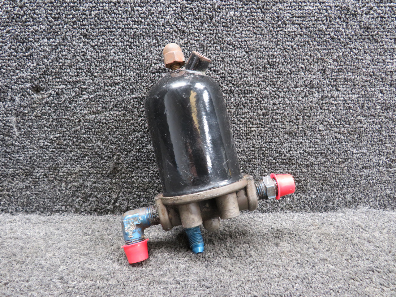 1426030-1 Cessna 336 Fuel Filter Assembly (Minor Rust in Bowl)