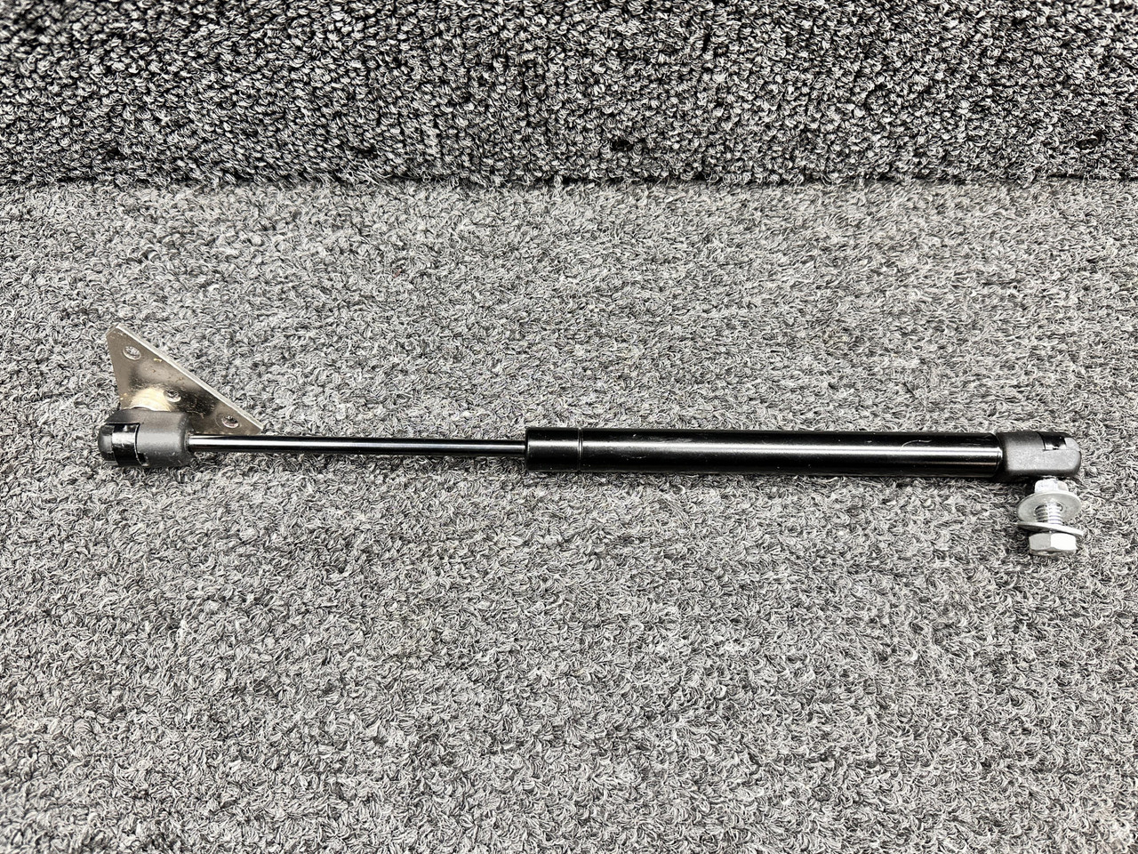 5311330-3 Cessna 340A Nacelle Baggage Door Extender with Bracket