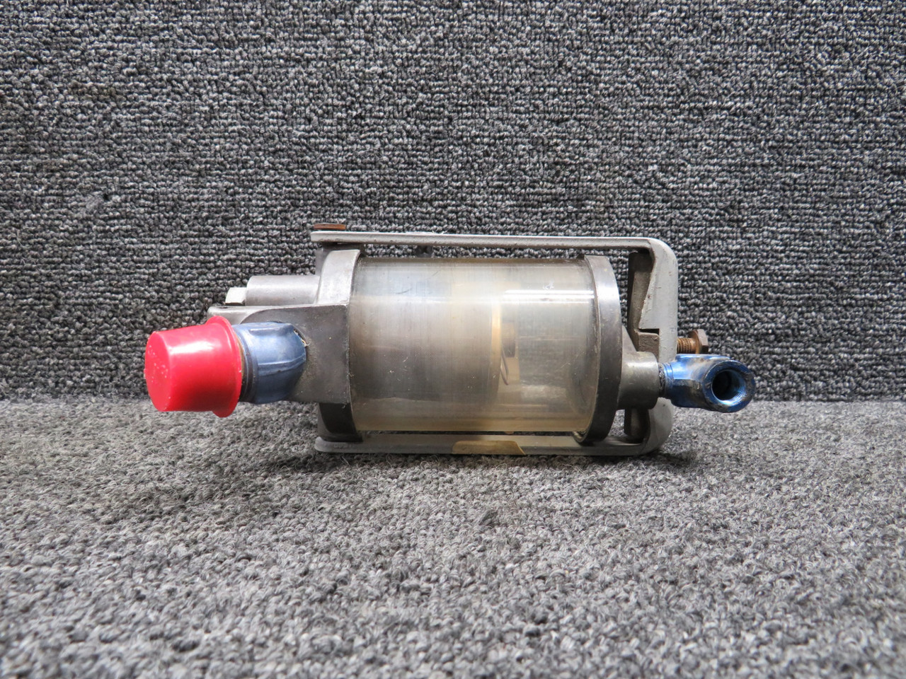 0511199-53 Cessna 210D Fuel Strainer Assembly (Chipped Glass Edges)