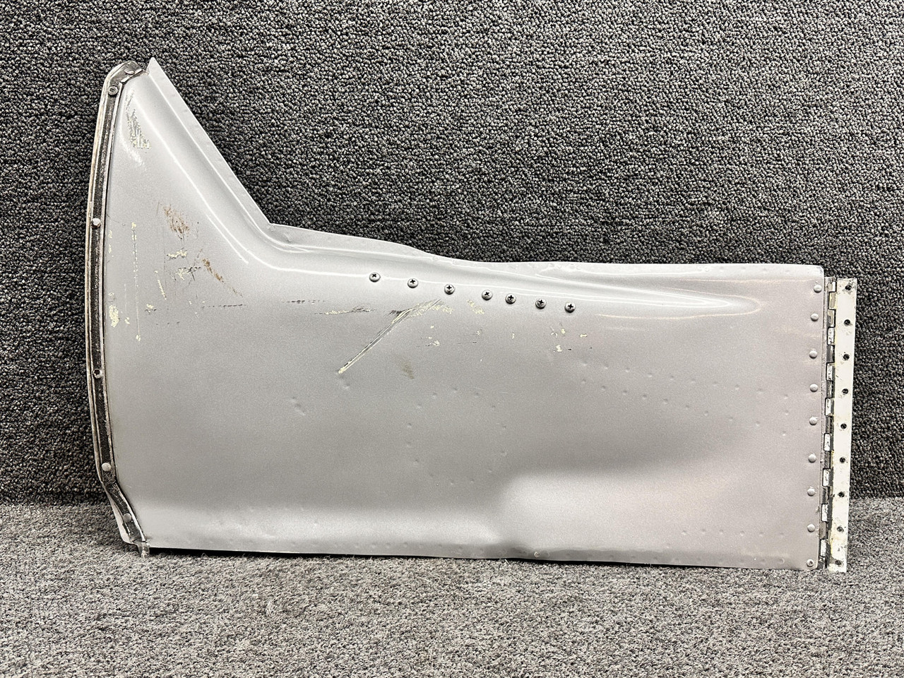 0826002-208 Cessna 340A Main Gear Door Assembly LH (Colored)