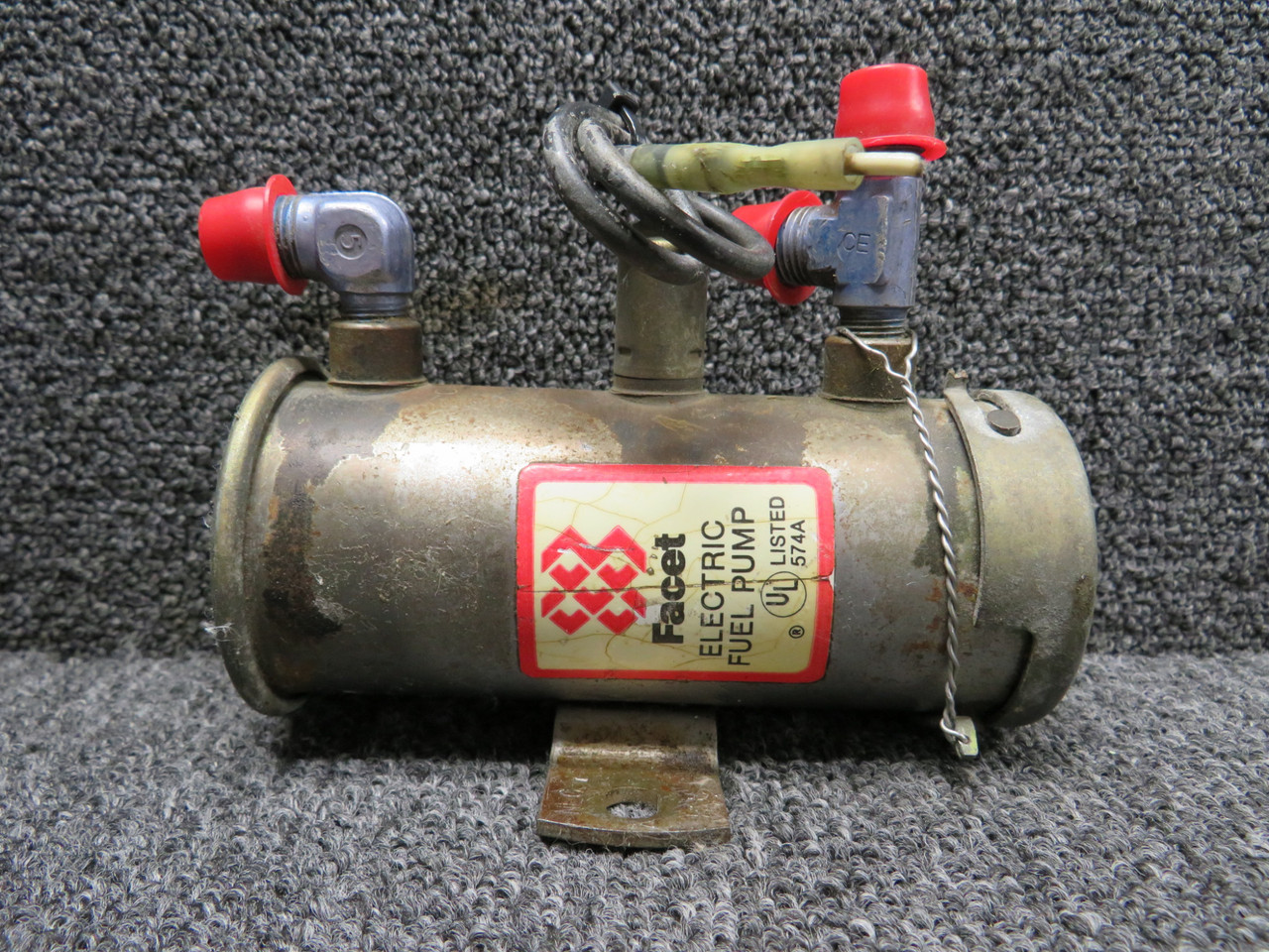 574A Facet Electric Fuel Pump Assembly with Mount (Minor Rust)