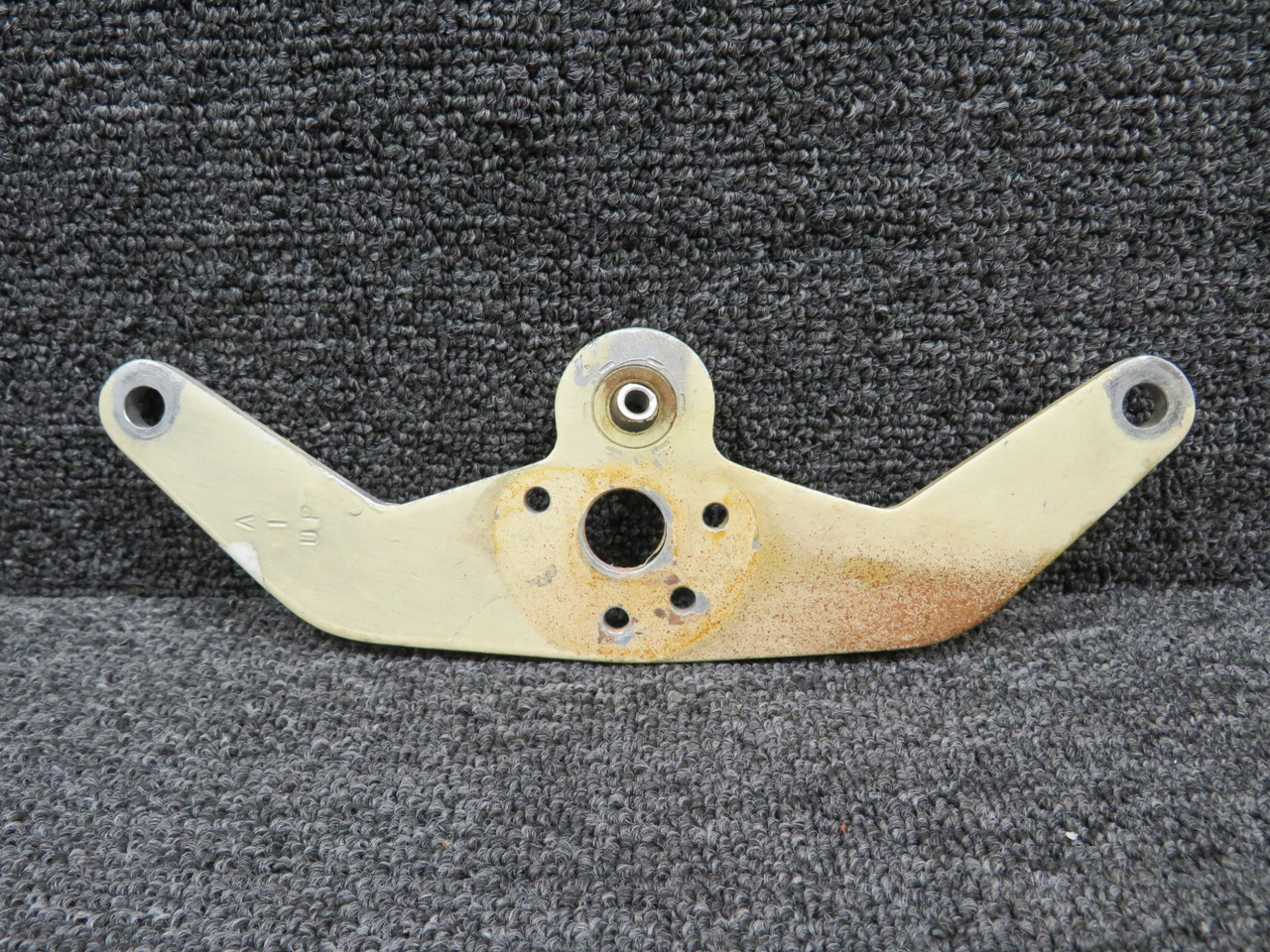 0432166-3 Cessna 150J Elevator Bellcrank (Minor Rust) For Sale