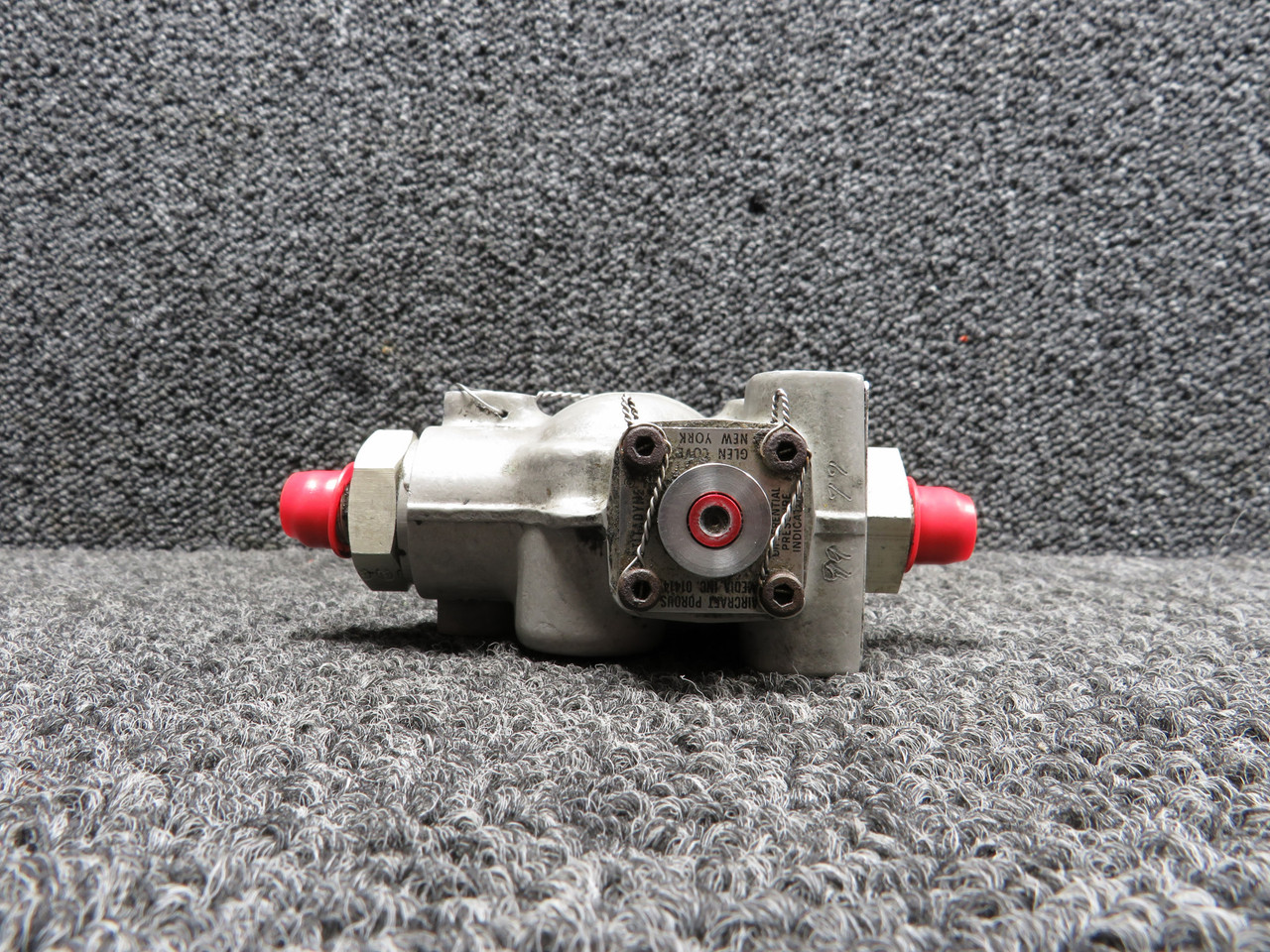 AD-3255-8Y42 (Alt: MS28896-8) Aircraft Porous Hydraulic Fluid