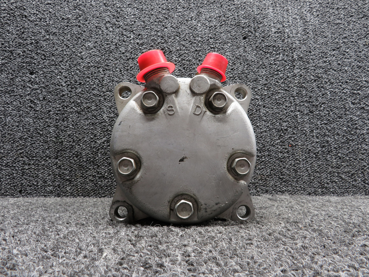 SD-505 Sanden 9077 AC Compressor Unit