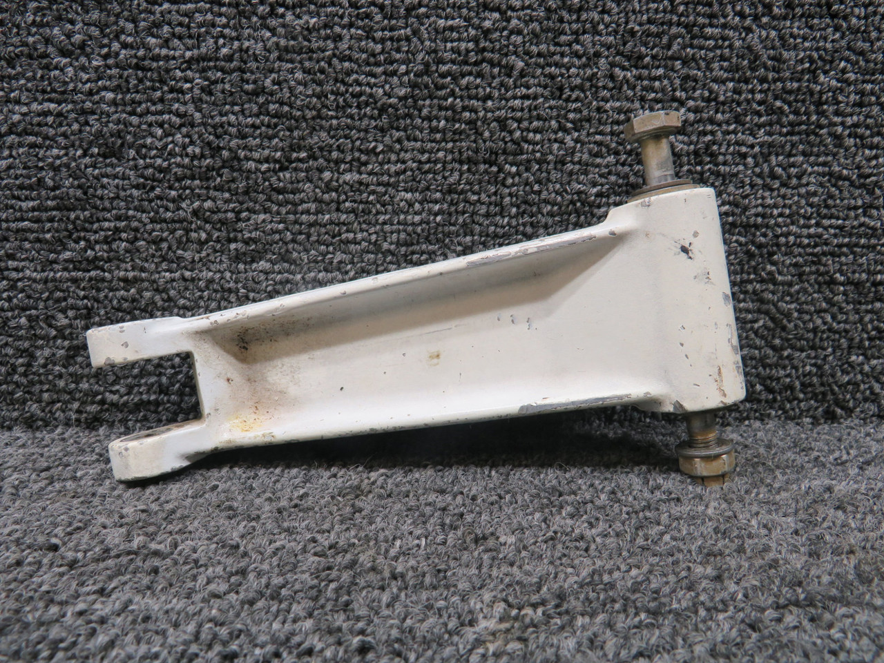 C4 専用ページ 0442506-2 Casting Number 0442505-2A Cessna 152 Lower Nose Gear