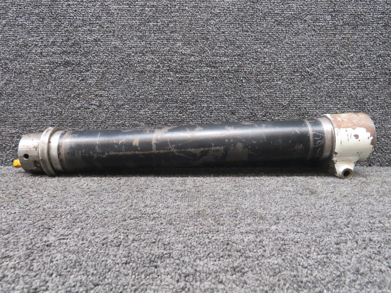 65888-002 Piper PA28-140 Nose Gear Outer Strut Assembly with Orifice (Rust)