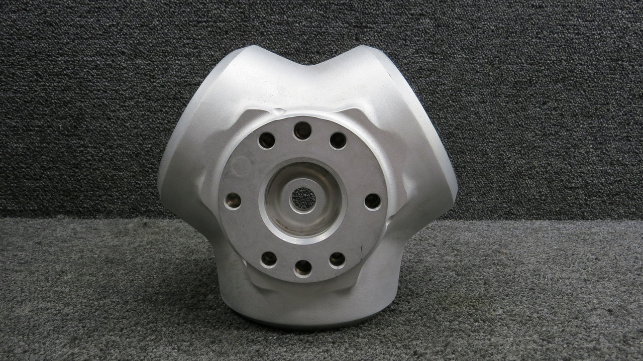 3AF37C516 McCauley 3 Blade Propeller Hub