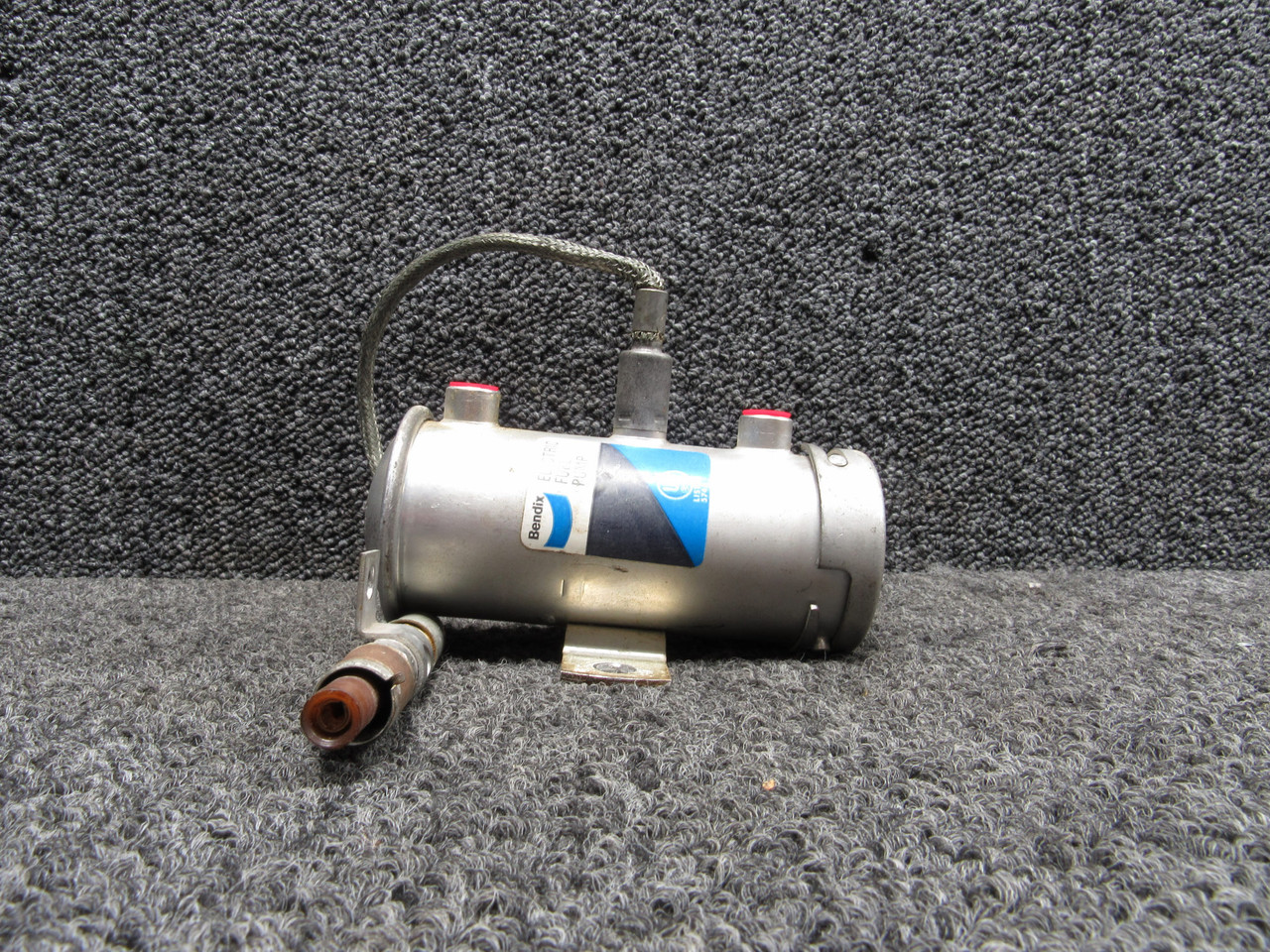 476-411 (Use: 6508092-1) Bendix Electric Fuel Pump Volts: 24