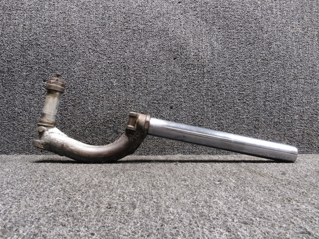 35-825195-79 Beechcraft 55 Nose Gear Piston and Fork Assembly