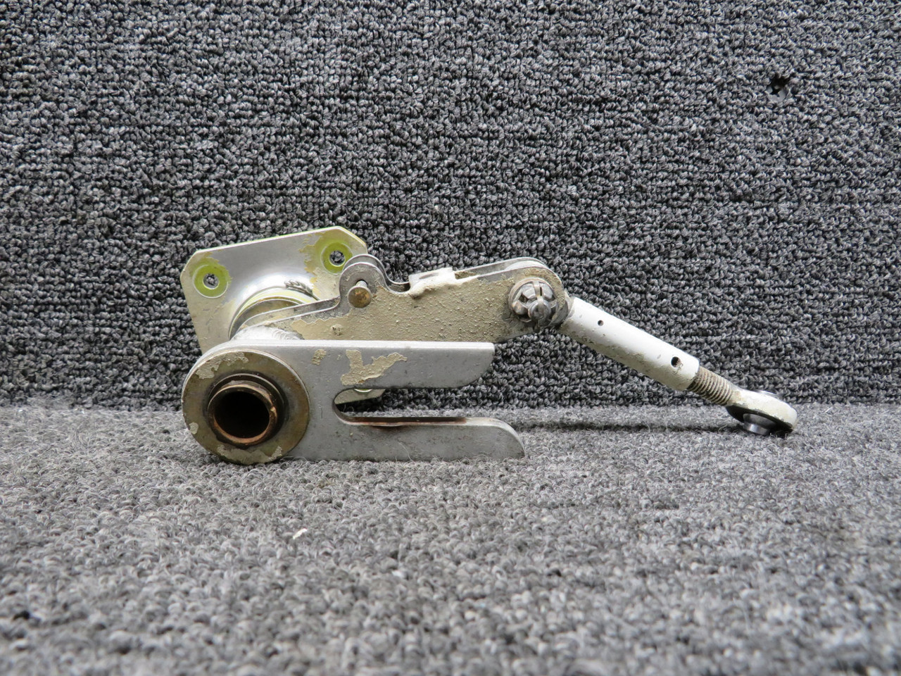 pourtoi79ページ J-3049-34 Continental O-470-S Lord Shock Mount For Sale