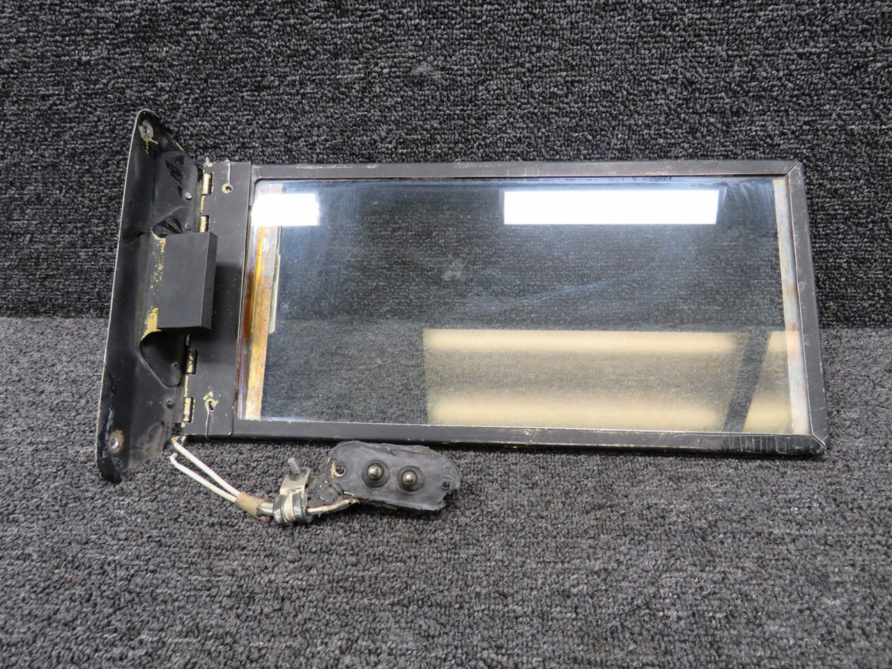 33323 (Alt: 6-H-8-1-176) PPC Windshield Hot Plate (Damaged, Core)