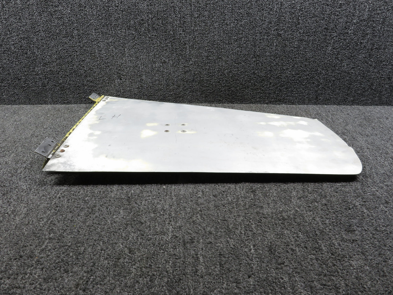 5727301-17 Cessna 404 Main Landing Gear Door Assembly LH (Edges