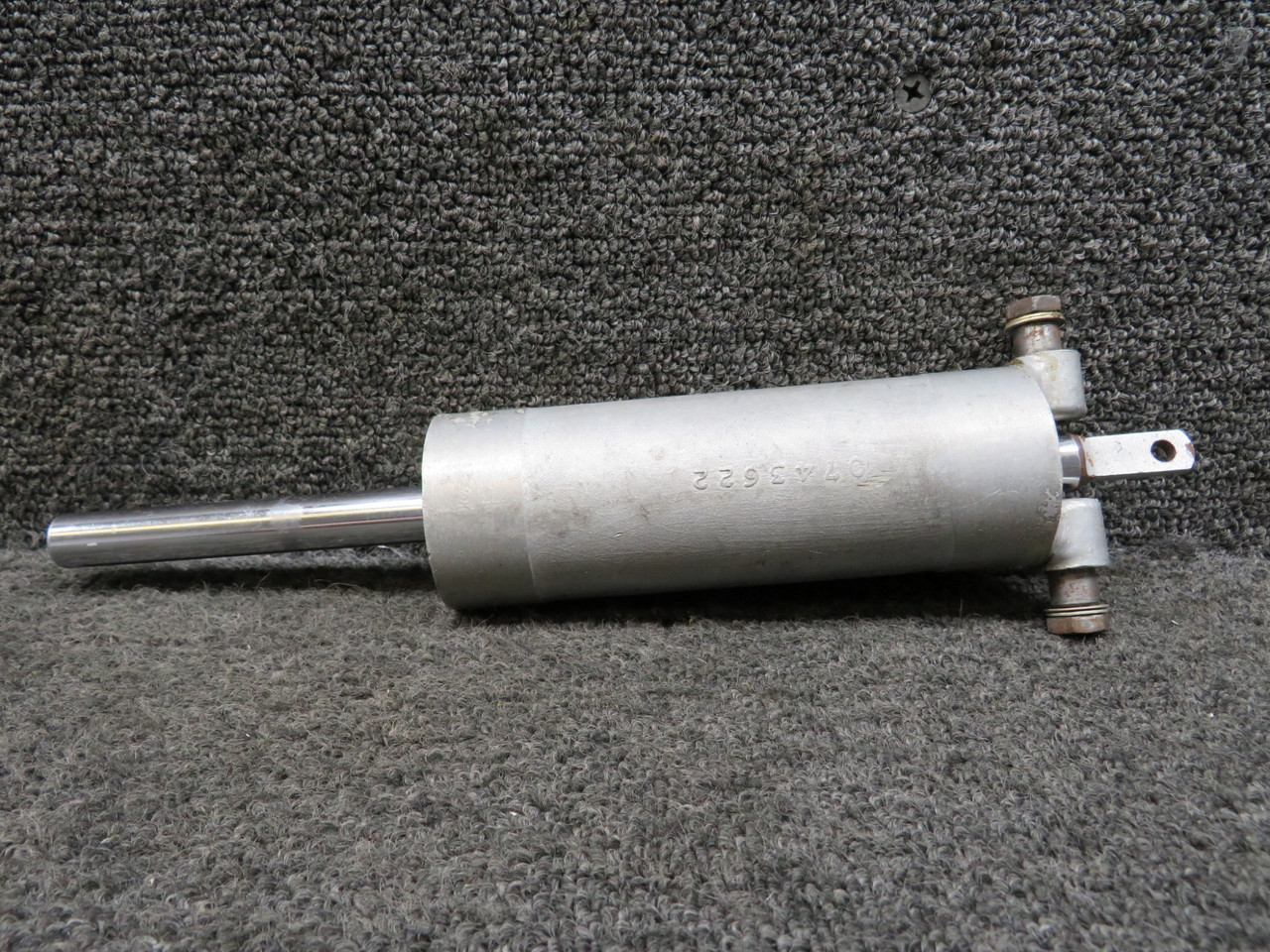 0743624-1 (Cast: 0743622) Cessna Shimmy Dampener Assembly