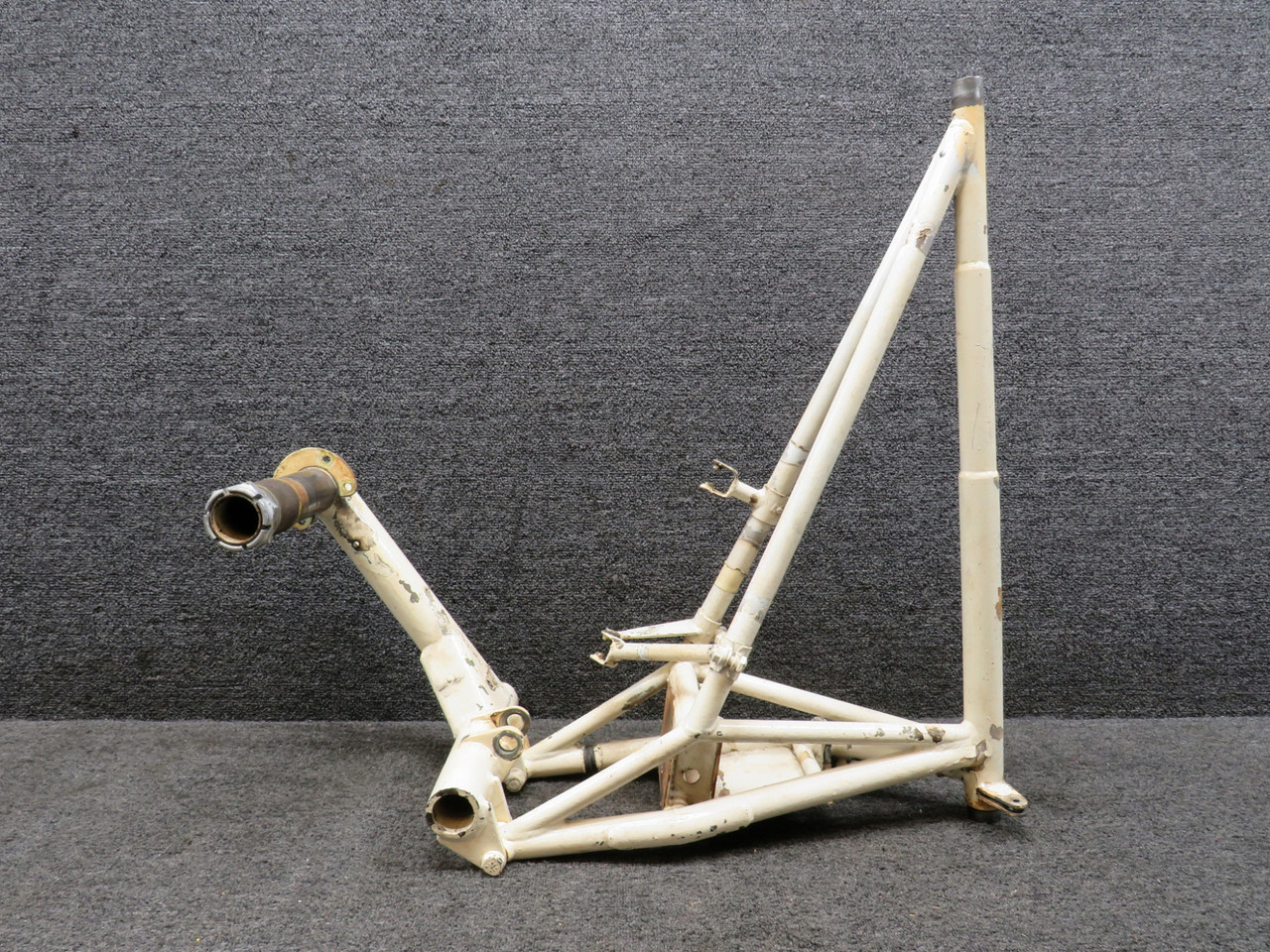 520001-1 Mooney M20C Main Gear Leg Assembly with Spindle