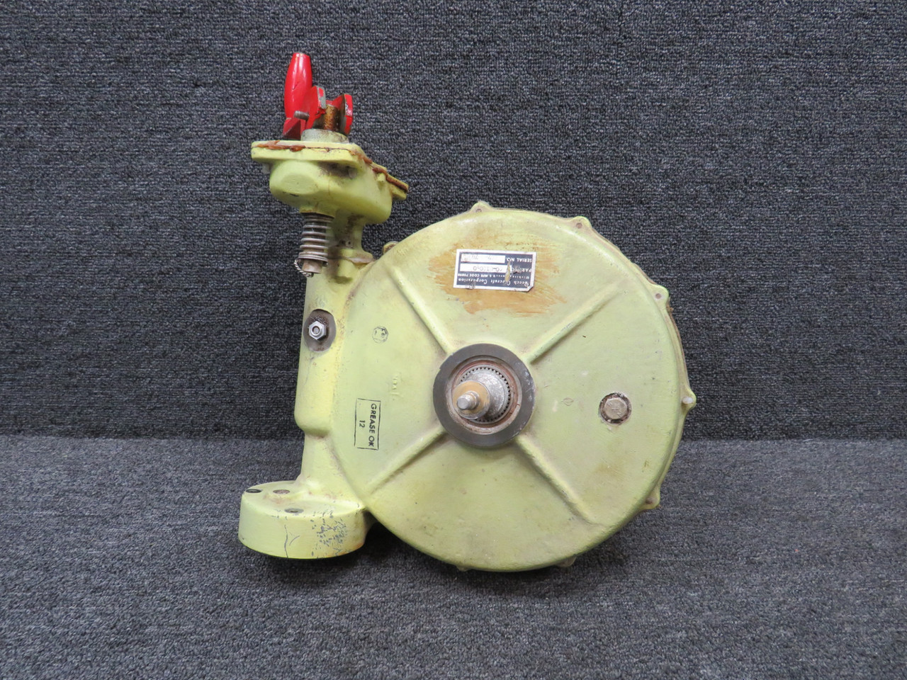 60-810030 (Alt: 60-810030-5) Beechcraft B60 Landing Gear Retract Actuator