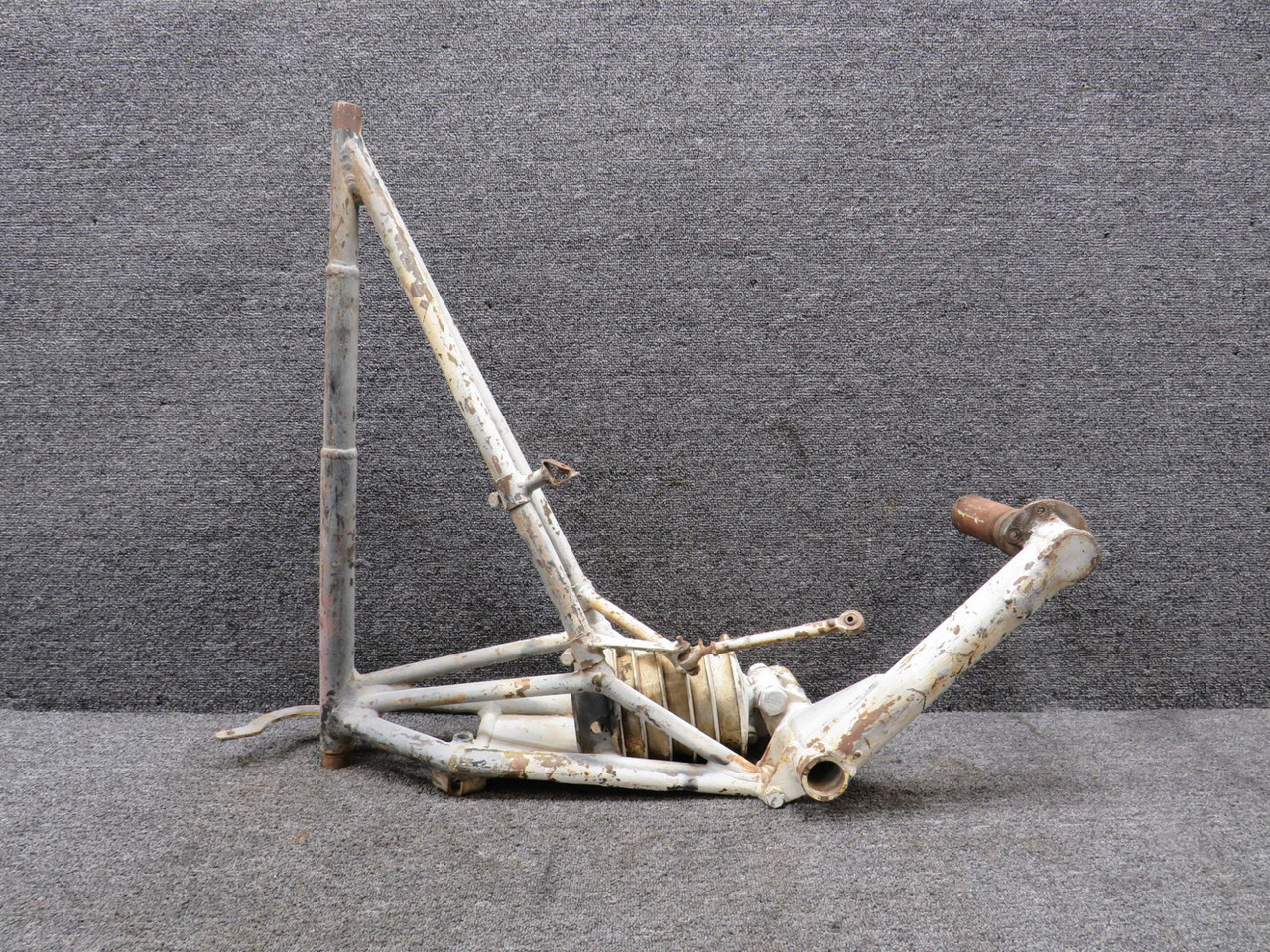 520000-507 Mooney Main Gear Leg Assembly LH (No Zerk Fittings)