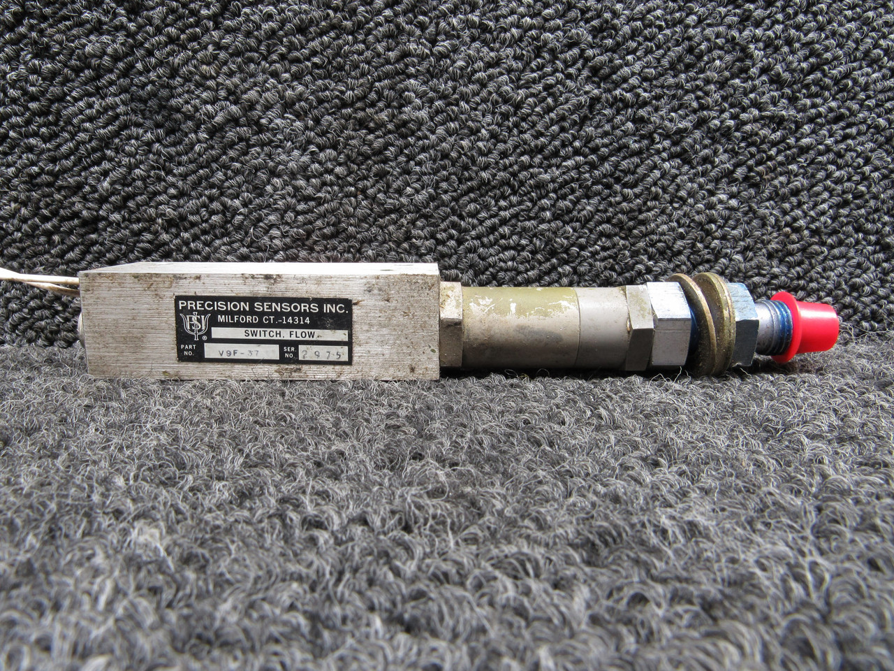 V9F-37 Precision Sensor Flow Switch with Check Valve For Sale