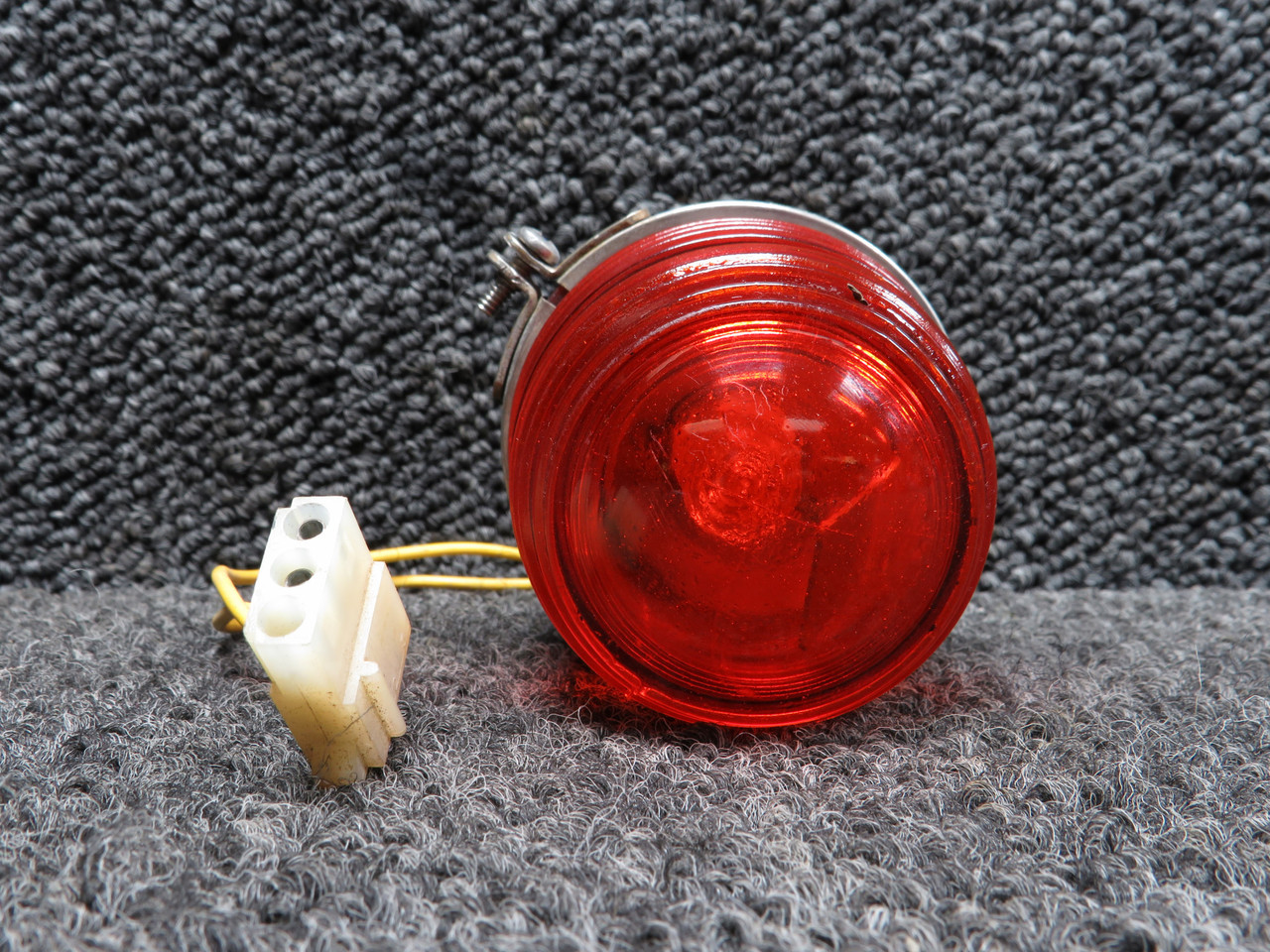 C62100J-0102 Cessna R182 Flashing Beacon Light, 24 Volts